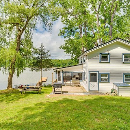 Waterfront Home On Lake Champlain With Dock And Kayaks Orwell Exterior photo
